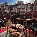 One Bedroom Apt In The Middle Of The City