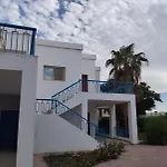 Apartment 2 Bedroom And 2 Bathroom Pool View At Mirage Bay