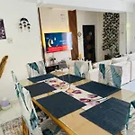 Alis Villa