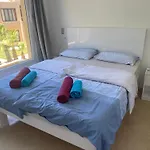 2 Bedroom Condo, With Pool, And Beach & Lagoon Access