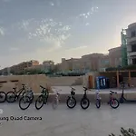 سيلينا باي Selena Bay