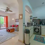 Beautiful Apartment With Terrace To The Pool