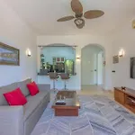 Beautiful Apartment With Terrace To The Pool