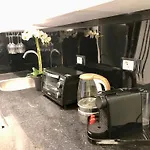 Luxury Hotel Apartment -Sunside Apartments