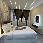 Bs Lodging 8- Next To Dream Beach