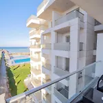Scandic Resort-The Diamond Of Scandic Resort Apartment Sea Veiw & Sandy Beach Downstairs