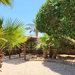 Nayah Stays, Lagoons Beach, Paradise 3 Ensuite With Private Pool