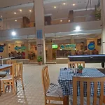 1 Bedroom Poolside Apartment B106 Aqua Tropical Resort