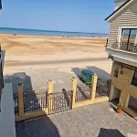 Aqua Blue Bay Beachfront 1 Bed Apt Near El Gouna