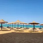 One Bedroom Sea View In Alahya