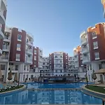 1 Bedroom Poolside Apartment B106 Aqua Tropical Resort
