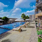 Casa Boheme At La Bella Resort