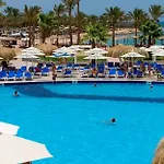 قرية ميراج باي