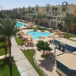 Apartements At Karma Beach Hotel & Aqua Park