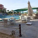 Turtles Beach Resort Hourghada Studio View Sea View Pool Private Beach Jacuzzi Pools Air-Conditioned Restaurant On The Beach Jacuzzi Security And A Large Sunny Balcony