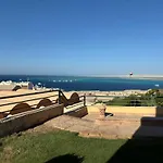 Modern Studio With Private Beach & Pool Hurghada