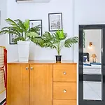 Marina Hotspot - Fast WIFI - Pool View - Kitchenette - Washing Machine - Sheraton Plaza 415