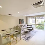 Peaceful & Placid 1 Bdr Mangroovy Free Pool & Beach