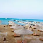 Capitan House Beside Bellagio Hotel 5 Minutes From El Gouna