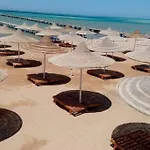 Capitan House Beside Bellagio Hotel 5 Minutes From El Gouna