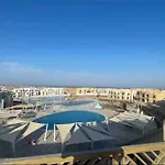 3 Bedrooms With Roof In Makadi