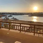 The Charming Beachfront Retreat In Fanadir