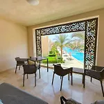 Summer Breeze 2 Bdr Pool Sea View Mangroovy