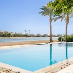 Beautiful Apartment With Roof Terrace In Joubal