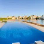 Astounding 3Bdr Villa Tawila Pool Front