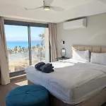 Supreme Beachfront 3Br Villa Soma Bay With Garden