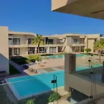 Stunning 1-Bedroom In G Cribs