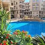 Modern Apartment With Direct Pool Access In Aqua Tropical