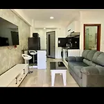 Nancy\'S Studio