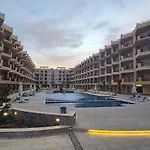 Hurghada, Two Bedroom Apartment Challet ,Sea And Pool View