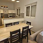 Water Side - Luxurious Ground Floor 3 Bd Apartment In El Gouna-Red Sea