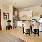 Sabina - A Luxurious Fully Furnished Ground Floor 2Bd Apartment In El Gouna-Red Sea