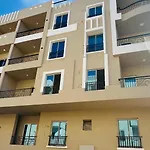 Hasnaa Apartment