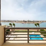 Exclusive Villa: Prime Locale