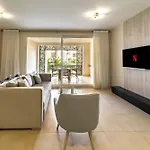 Modish & Modern 1Bdr Poolfront Mangroovy Free Pool & Beach