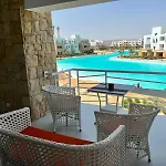 Hotel Apartment Swan Lake