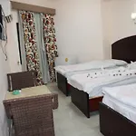 Latenda Beach Hostel