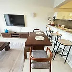 2 Bdr Amazing Views Joubal