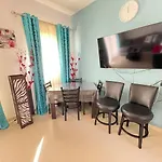 Lovely 2 Bedrooms Groundfloor