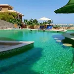 Impeccable 1-Bed Apartment In Hurghada