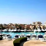 Abu Tig Marina 2-Bedroom, El Gouna