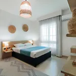 Redcon Suites