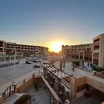 Alhambra Avenue