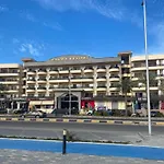 Vintage Sea View Apartment
