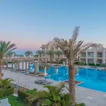 Sea View 2Br Mangroovy Gouna I Swimming Pool And Red Sea Beach