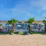 شاليه ب Selena Bay Resort